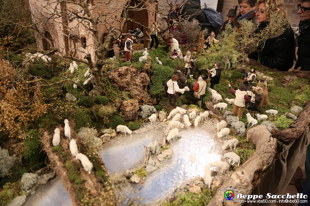 VBS_7504 - Abbazia di Vezzolano - Presepe artistico di Anna Rosa Nicola.jpg